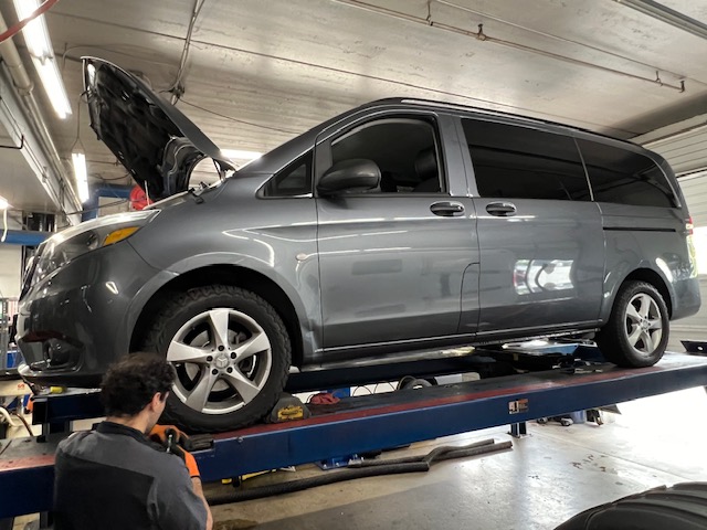 Mercedes-Benz Metris Services in Bellevue Mercedes-Benz Metris Services in Bellevue